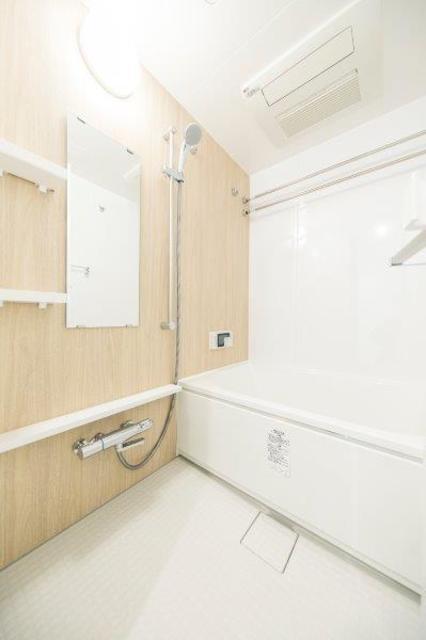 バス・シャワールーム　※写真は同タイプ住戸です。