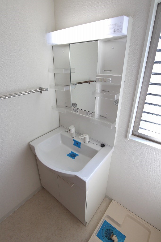 洗面設備　※参考写真