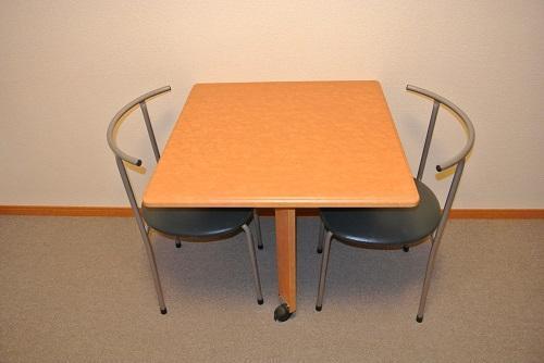 その他　テーブル、いす