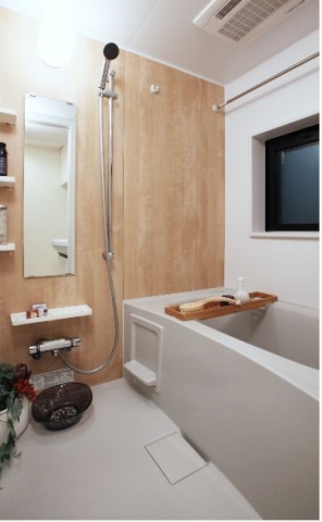 バス・シャワールーム　1日の疲れはこちらで流しましょう