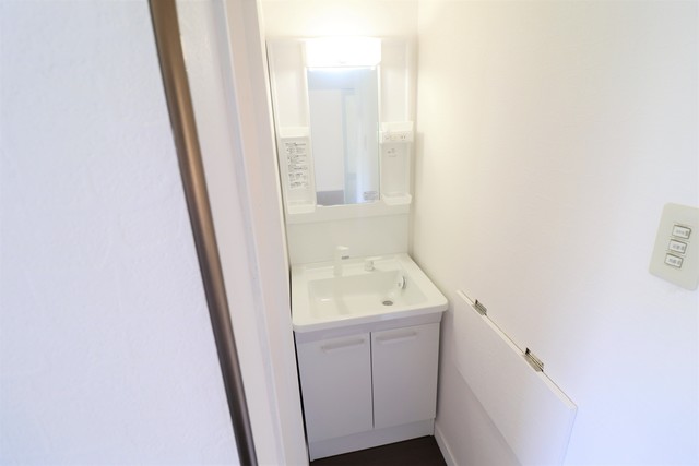 洗面設備　シャンプードレッサー