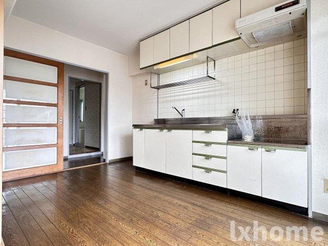 居室・リビング　ゆったり過ごせる居間です