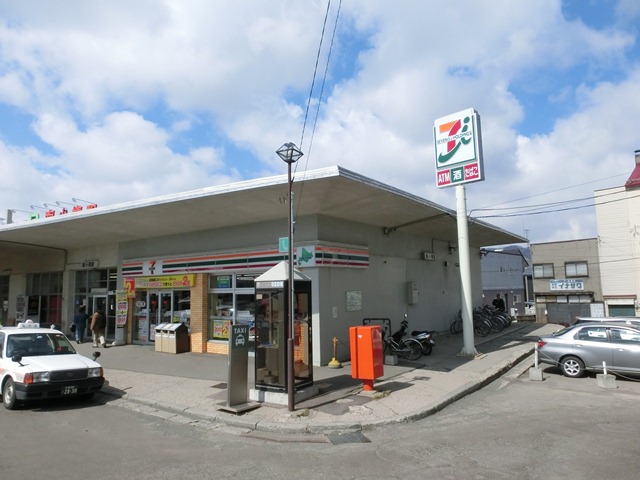 コンビニ　セブンイレブン（コンビニ）まで508m