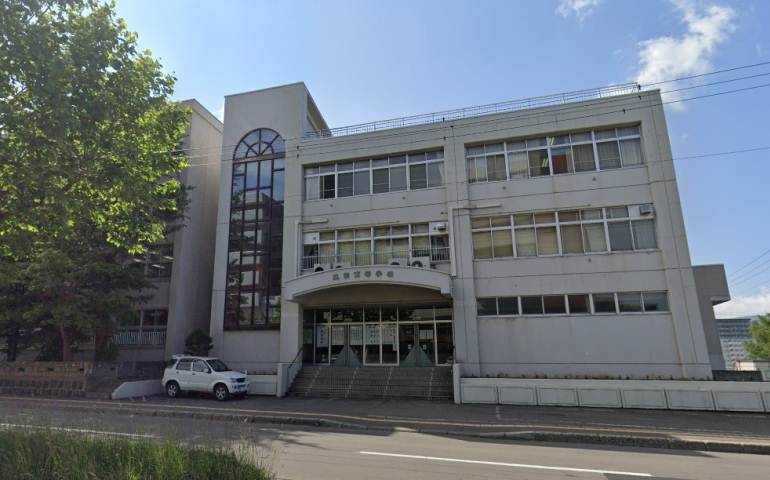 高校・高専　双葉高等学校（高校・高専）まで487m