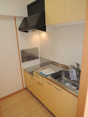 キッチン　※別号室の参考写真になります。