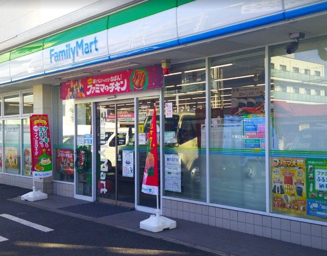 コンビニ　ファミリーマート板橋坂下三丁目店（コンビニ）まで399m