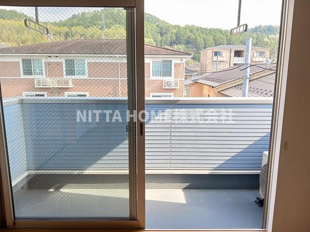 バルコニー　南向き日当たり良好バルコニーです◎