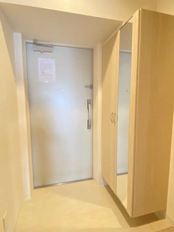 玄関　落ち着いた玄関です