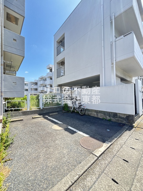 駐車場　駐車場付き（※要確認）