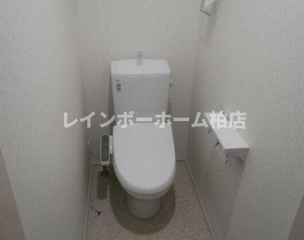 トイレ　コンパクトで使いやすいトイレです