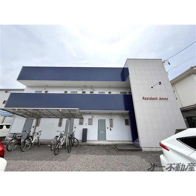 エントランス　建物外観