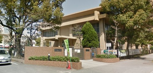 小学校　福岡市立堅粕小学校（小学校）まで965m