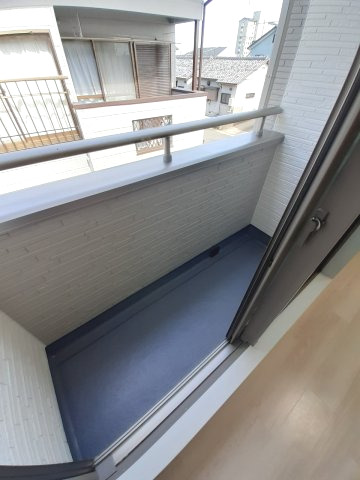 バルコニー　バルコニー付きです
