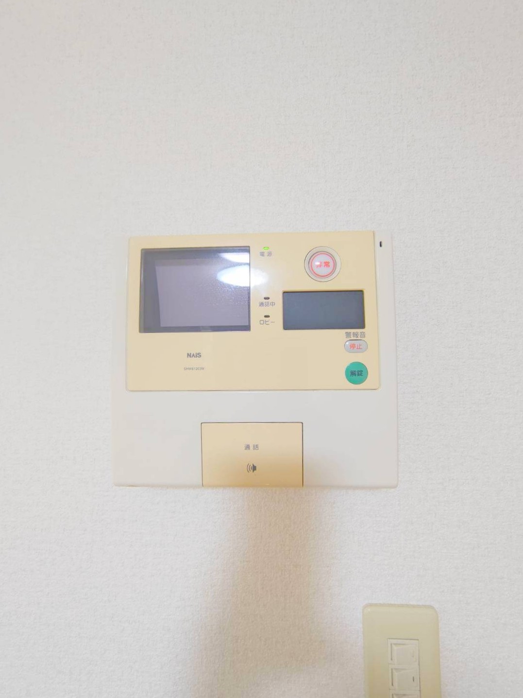 セキュリティ　来客の顔が見えて安心！TVモニターホン付きです♪