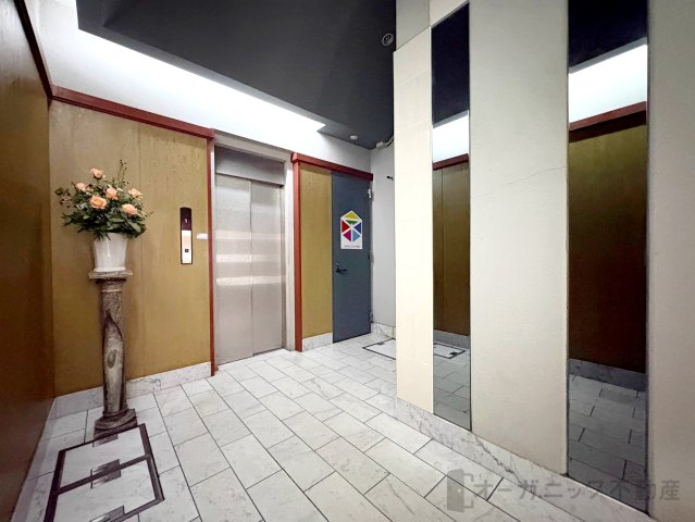 有本ビルの外観写真