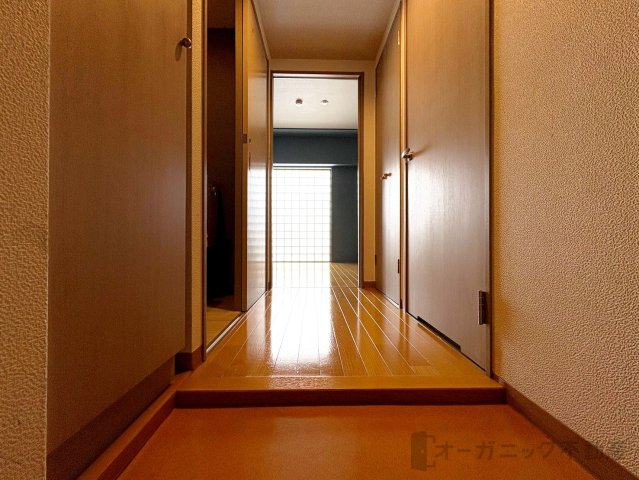 有本ビルの玄関写真
