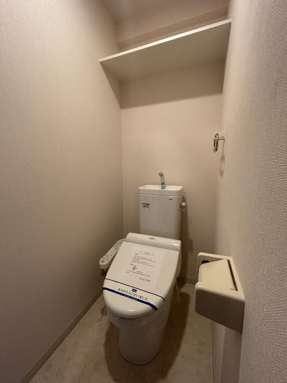 都営大江戸線 両国駅 徒歩12分 10階建 築13年のトイレ写真
