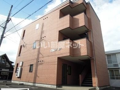 ＱＵＡ２１の建物外観