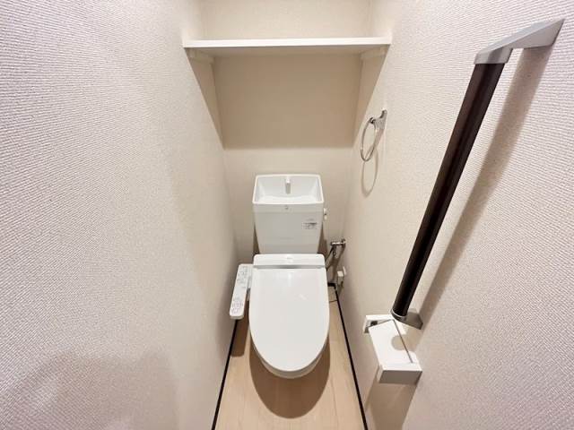 【遠賀郡遠賀町遠賀川のアパートのトイレ】