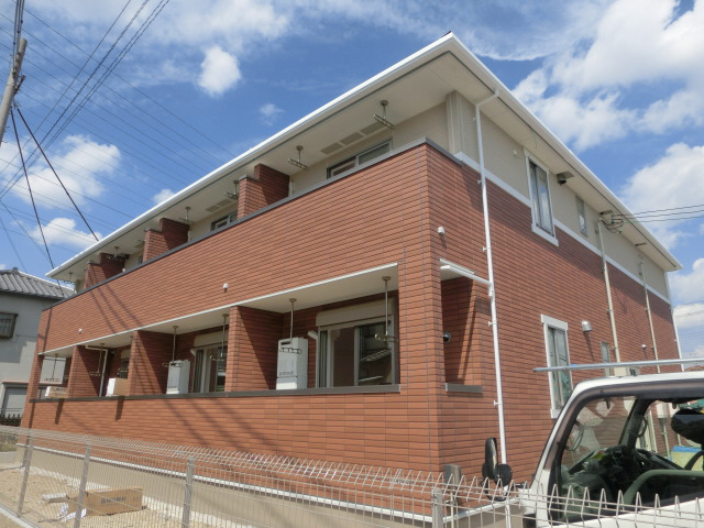 加古郡播磨町北本荘のアパートの建物外観