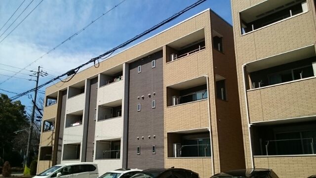 名古屋市中川区太平通のアパートの建物外観