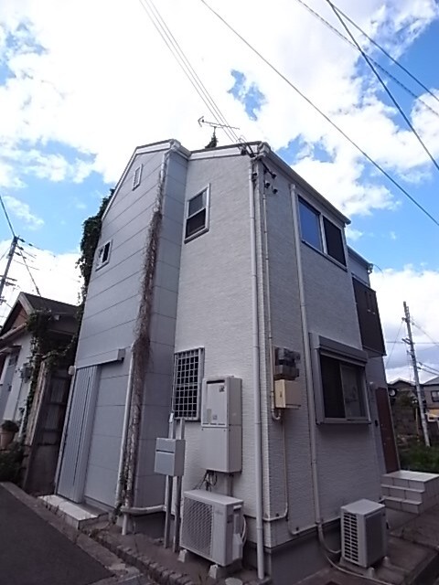 神戸市灘区天城通のアパートの建物外観