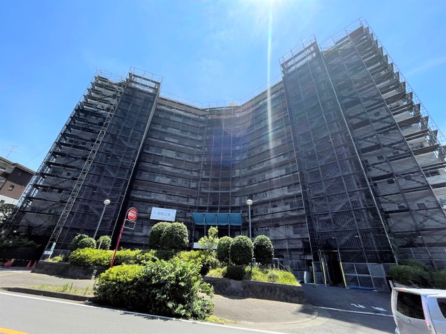 六会駅前高層住宅の建物外観