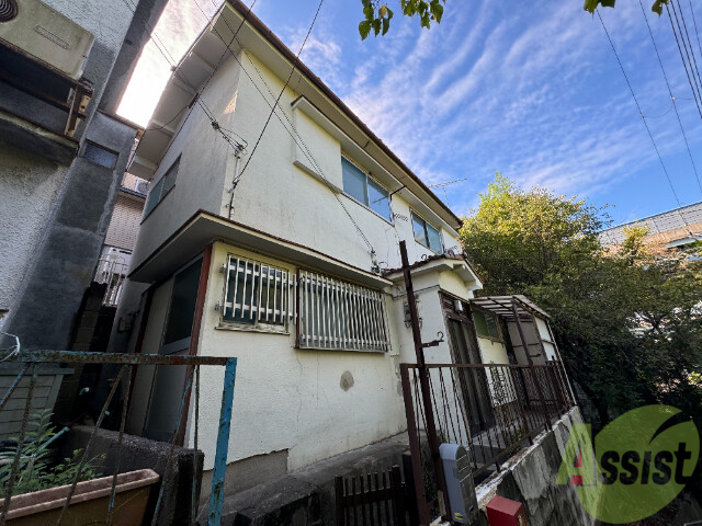 妙法寺樫原貸家の建物外観