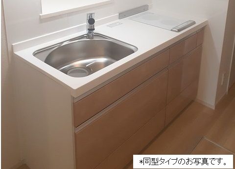 【名古屋市中川区大山町のアパートのキッチン】