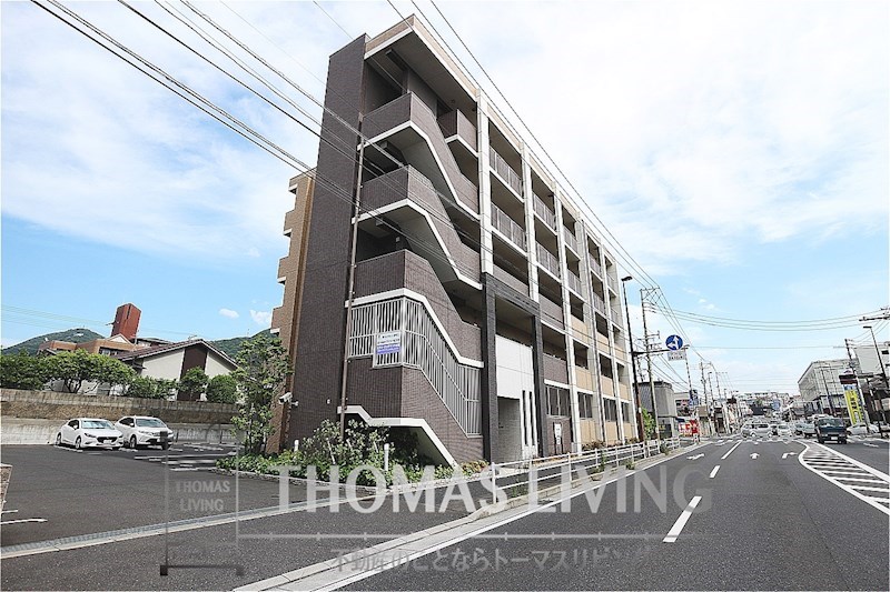 【北九州市八幡西区幸神のマンションの建物外観】