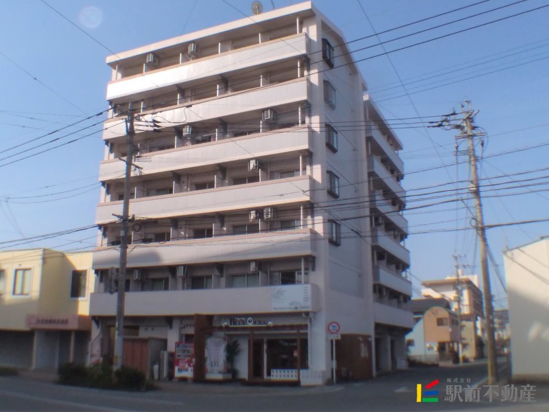 グランカーサ大牟田駅の建物外観