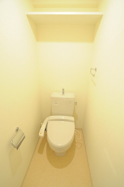 トイレ　※別部屋参考写真です