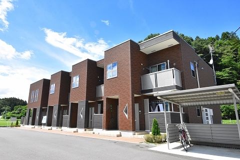 田村市船引町船引のアパートの建物外観