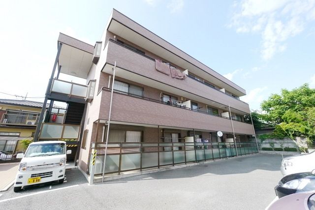 さいたま市北区別所町のマンションの建物外観