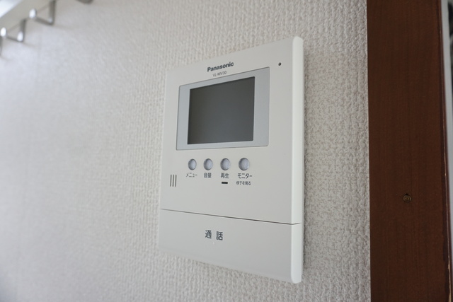 セキュリティ　急な訪問者に安心のＴＶモニター付きインターホン☆