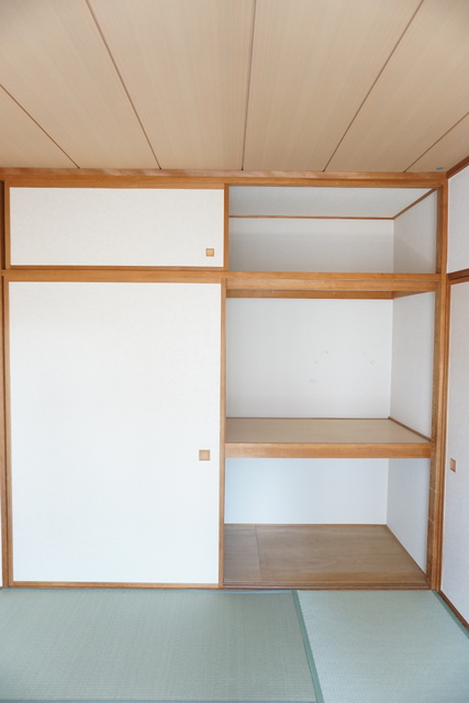 収納　★６帖和室の収納です♪★