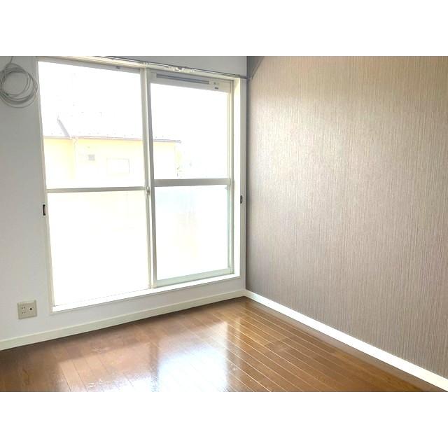 居室・リビング　アクセントクロス