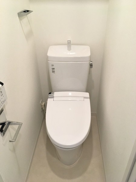 トイレ　別部屋の写真です