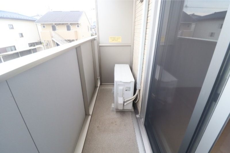 バルコニー　図面と現状に相違がある場合には現状を優先