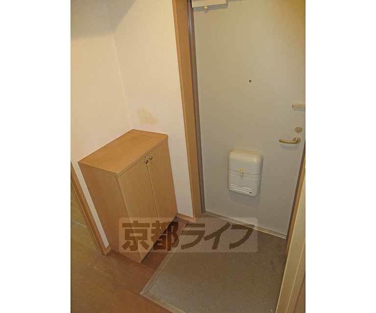 玄関　下駄箱付きの広い玄関ですよ～