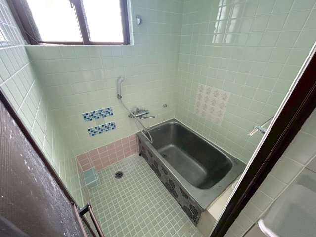 バス・シャワールーム　サンシャイン長田★那覇市長田エリア