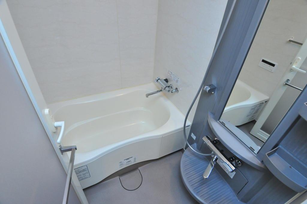 バス・シャワールーム　バス※別部屋参考写真