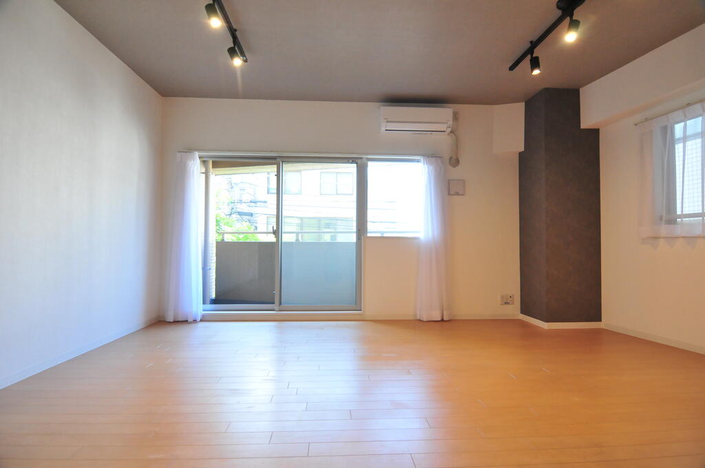 居室・リビング　居室※別部屋参考写真