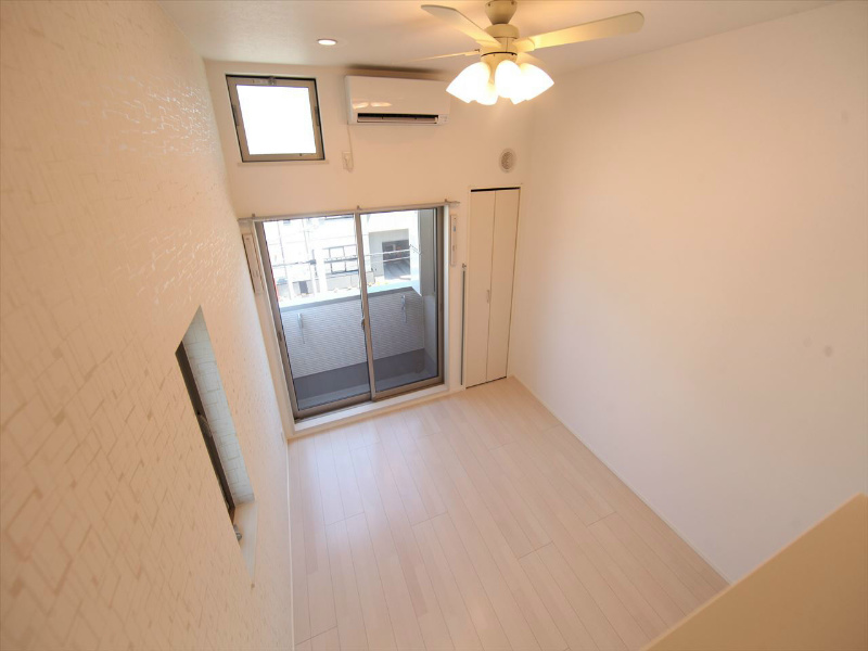 その他　洋室6.4帖　上段ロフト5.7帖（収納でも部屋でも使えます）