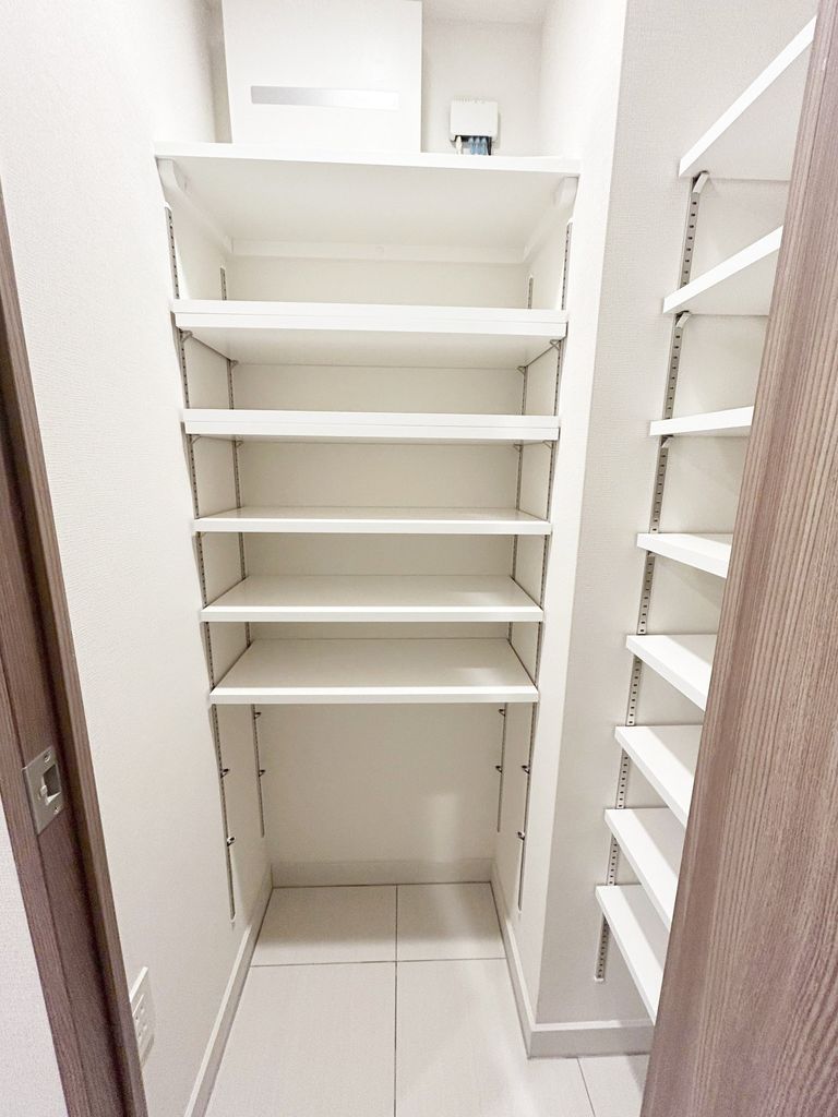 収納　シューズインクローゼット