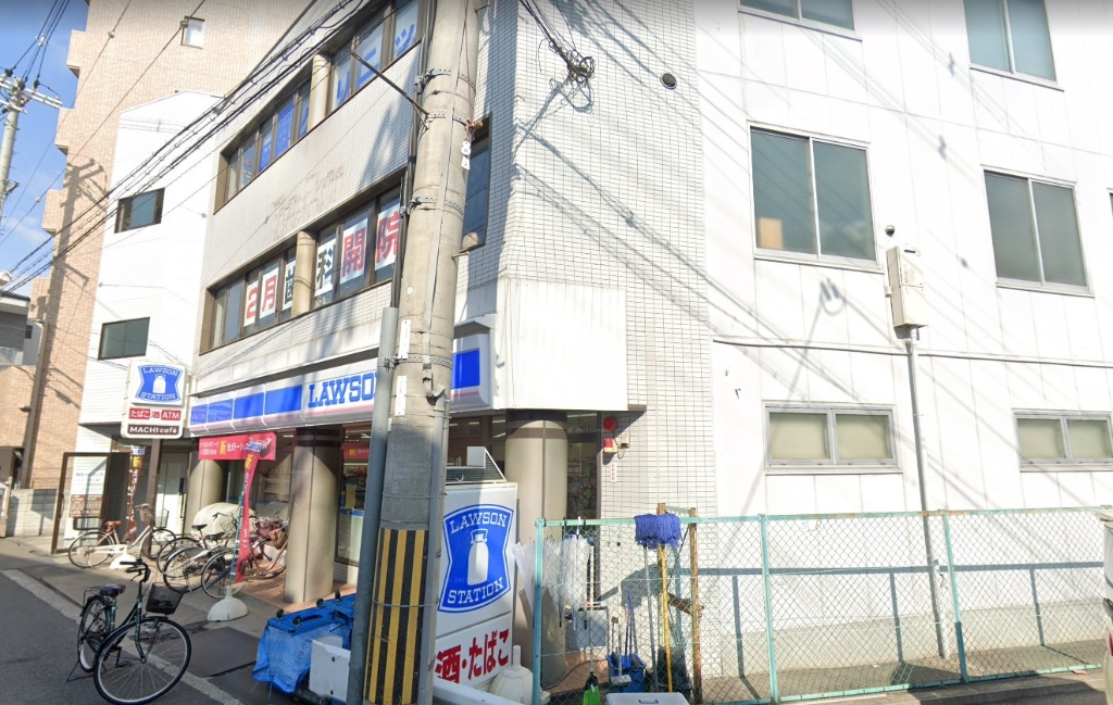 コンビニ　ローソン 佐堂町三丁目店（コンビニ）まで195m