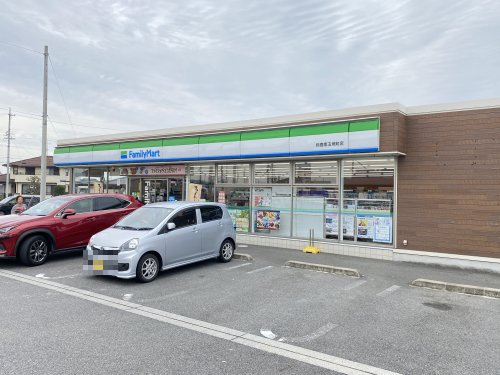 コンビニ　ファミリーマート鈴鹿南玉垣店（コンビニ）まで231m