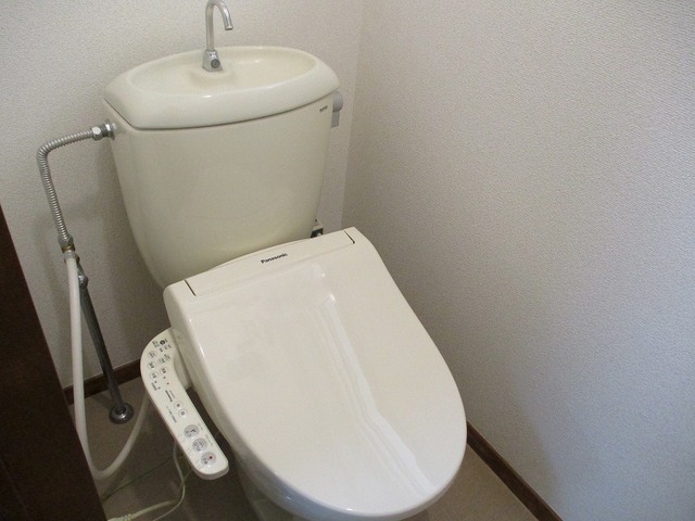 トイレ　写真は２０２号