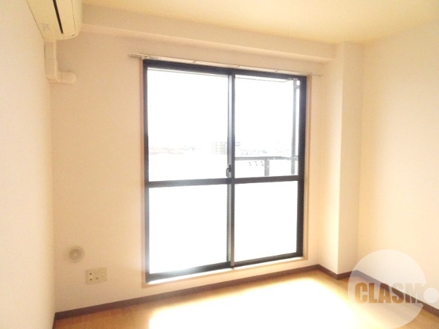 居室・リビング　明るいお部屋です♪