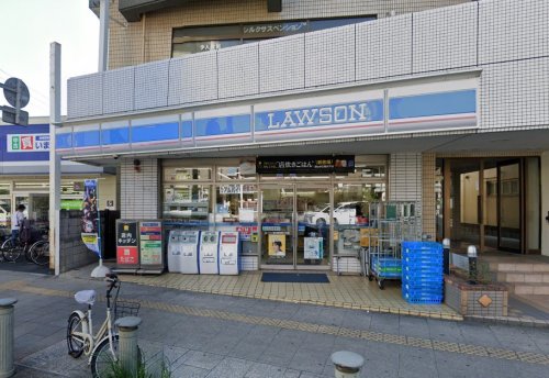 コンビニ　ローソン 浦安猫実四丁目店（コンビニ）まで32m